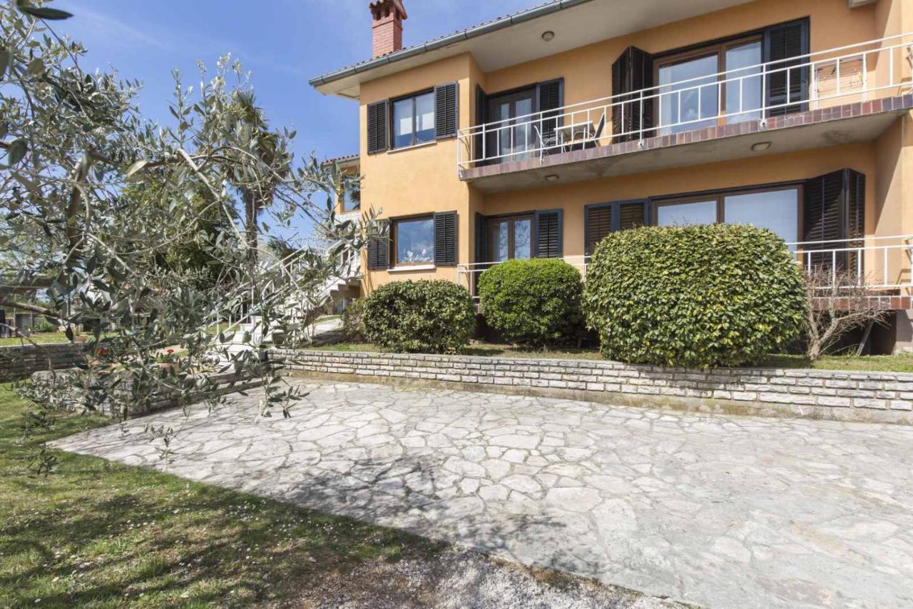 Casa Bruna Labin  Luaran gambar